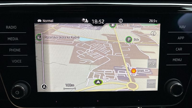 Škoda Superb 2.0 TDI DSG 4x4 Sportline Comb - fotka 27 z 28