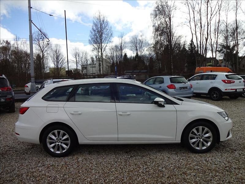 Seat Leon 1,6 TDI 85kW - fotka 8 z 55