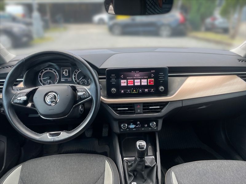 Škoda Scala 1,5 TSI Style - fotka 9 z 11