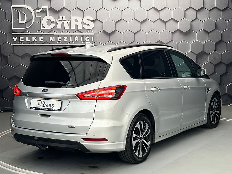 Ford S-MAX 2.5 HEV ST-Line - fotka 5 z 75