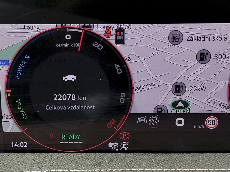 Škoda Superb (2025) combi SportLine iV 1,5 Tsi DSG - fotka 9 z 48