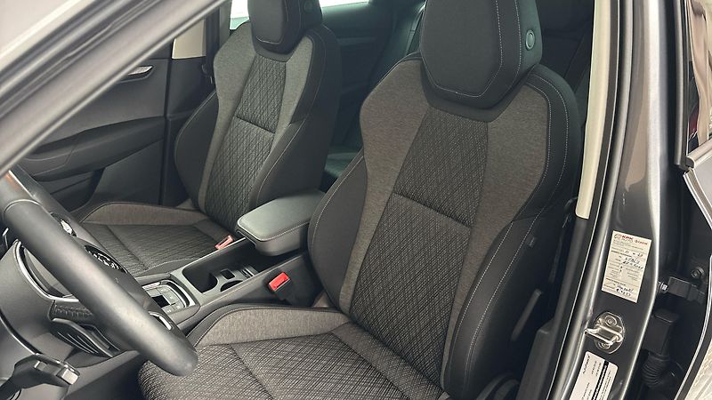 Škoda Karoq 1.5 TSI DSG Style - fotka 15 z 27