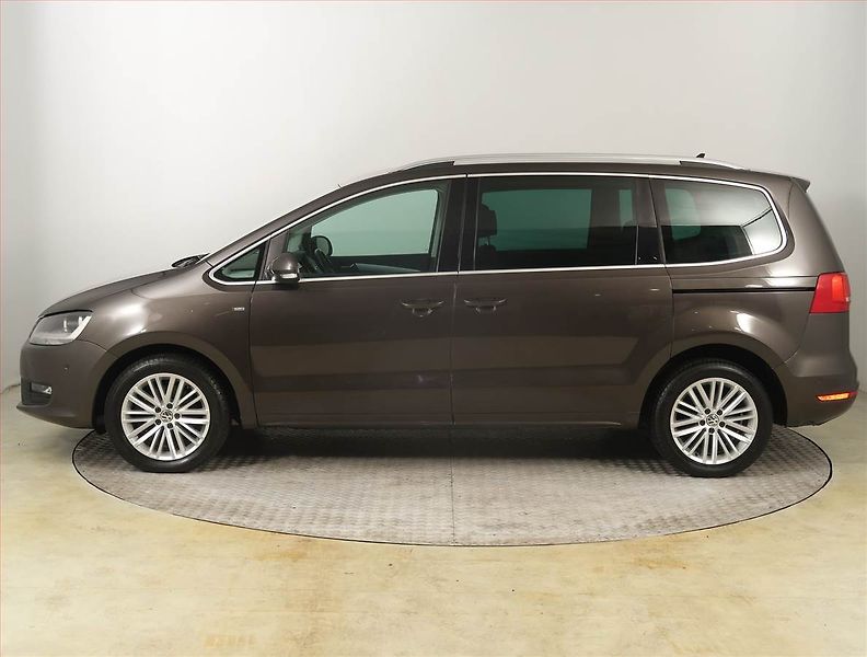 Volkswagen Sharan (2015) 2.0 TDI, Automat, 7 míst, Navi - fotka 3 z 29
