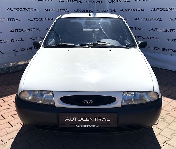 Ford Fiesta 1,3 i,STK 8/27 - fotka 2 z 19