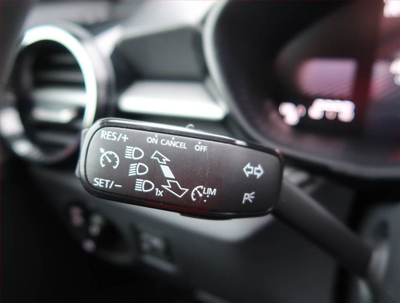Škoda Fabia (2024) Top Selection 1.0 TSI - fotka 19 z 19