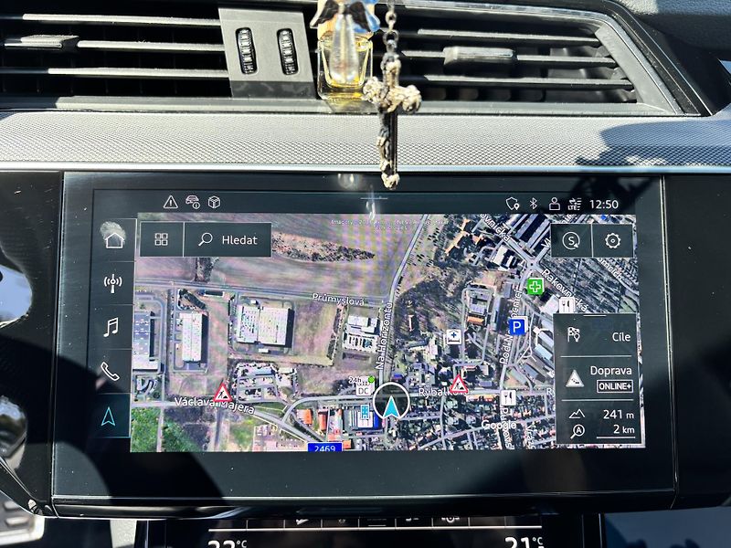 Audi Q8 e-tron (2023) S-Line 55 300kW 114kWh Matrix  - fotka 30 z 41
