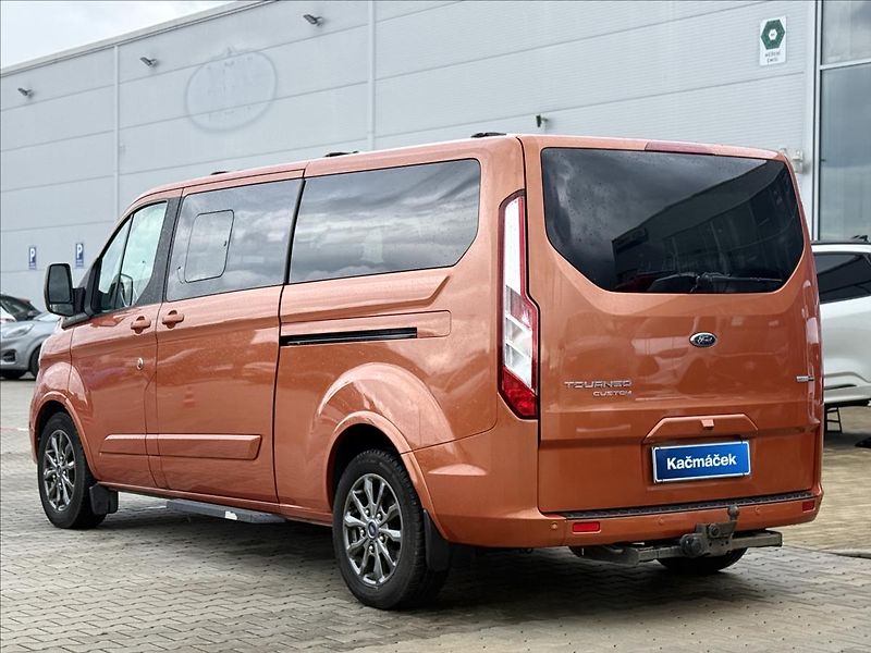 Ford Tourneo Custom 2,0 EcoBlue 136 kW Titanium X - fotka 3 z 25