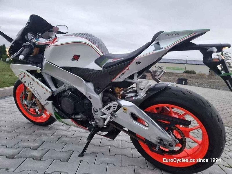 Aprilia RSV4 R.