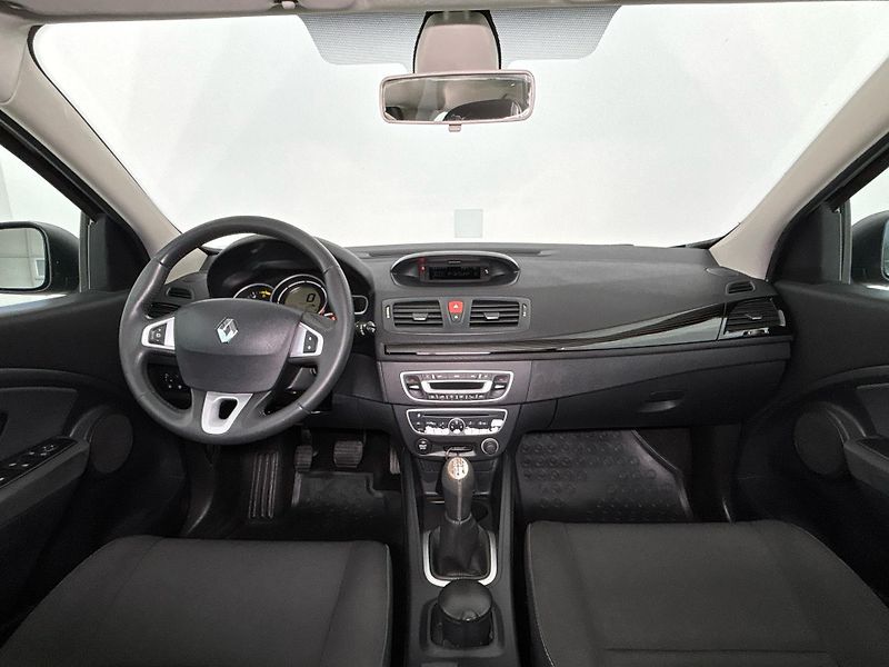 Renault Mégane AUTHENTIQUE - fotka 5 z 25