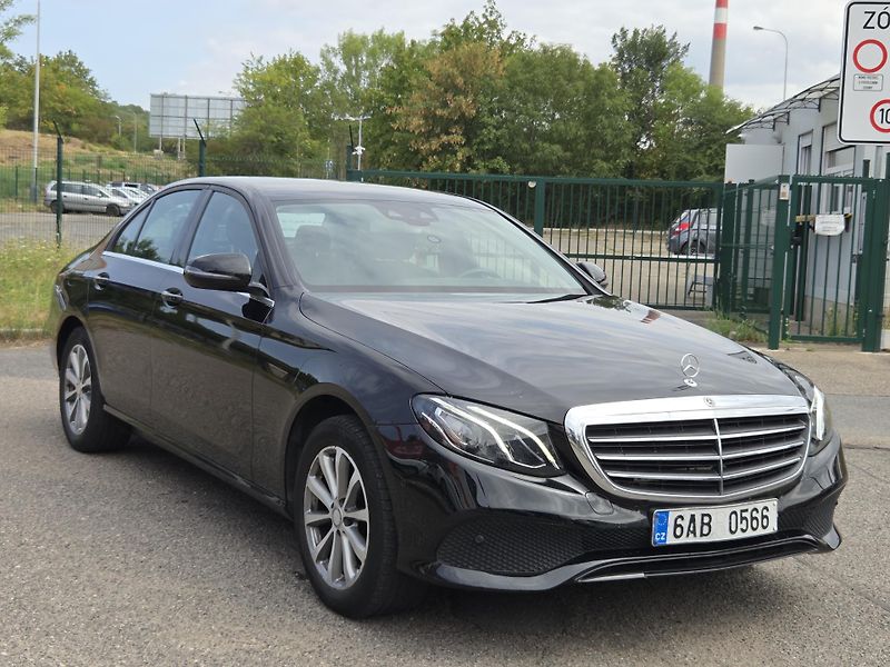 Mercedes-Benz Třídy E E220CDi lze i na splátky VŠEM! - fotka 3 z 11