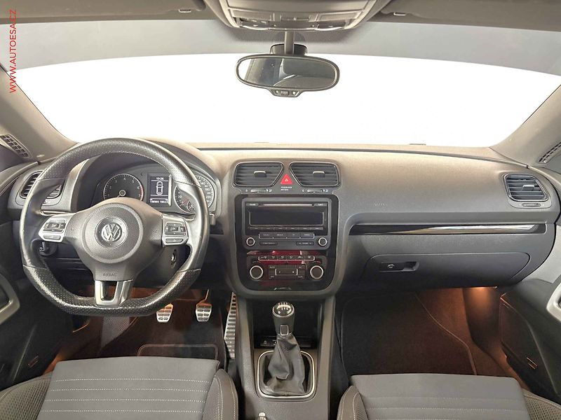 Volkswagen Scirocco (2012) 2.0 tsi - fotka 8 z 16