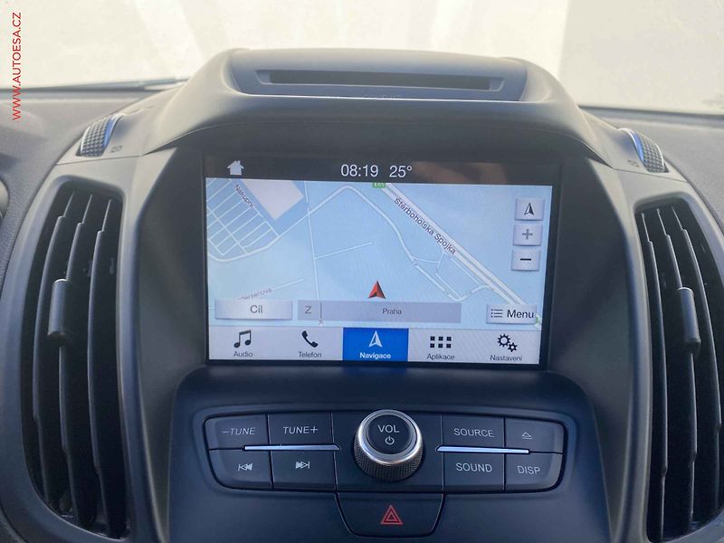 Ford Kuga (2017) 2.0 TDCi, ST-Line, TZ, panor - fotka 17 z 18