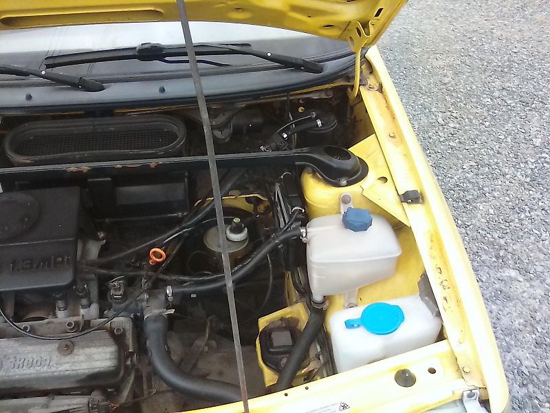 Škoda Felicia (2000) 1.3i / 40KW, jede super - fotka 38 z 42
