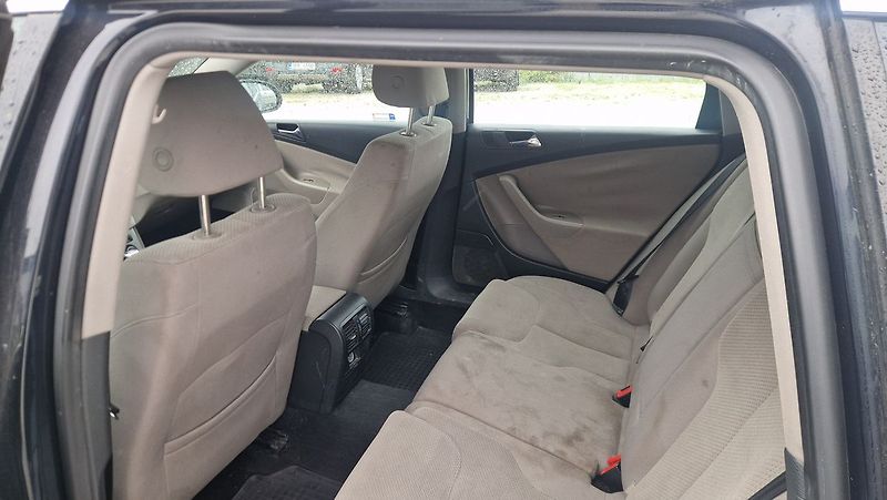 Volkswagen Passat 1,9 TDI Variant - fotka 7 z 8