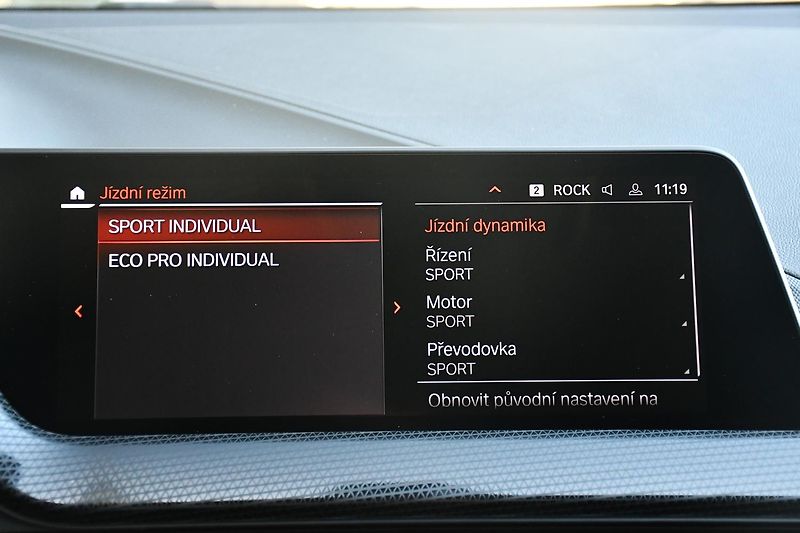 BMW Řada 2 218d NAVI KAMERA 1.M ČR - fotka 32 z 41