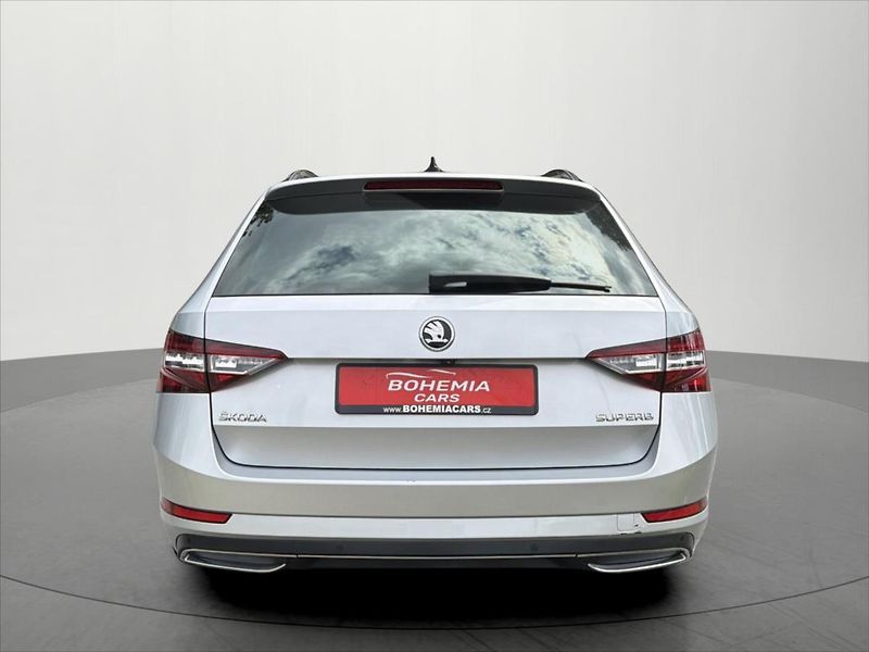 Škoda Superb 2,0 TDI SPORTLINE DSG ČR DPH - fotka 6 z 26