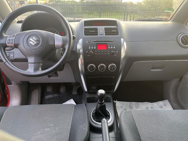 Suzuki SX4 (2007) PĚKNÝ STAV i CENA - fotka 19 z 30