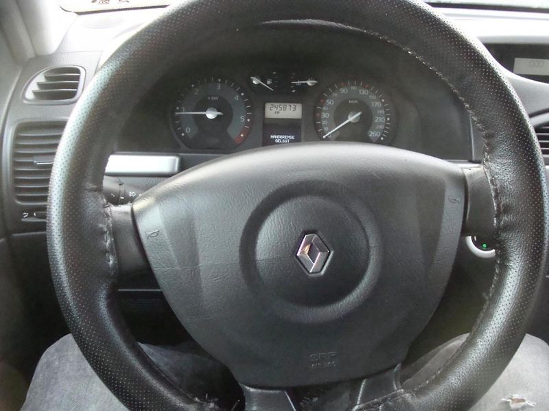 Renault Laguna 1.9 DCi, Servisní kniha - fotka 19 z 27