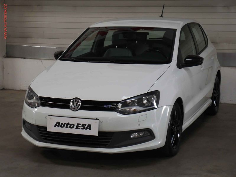 Volkswagen Polo (2016) 1.4i, Navi - fotka 3 z 19
