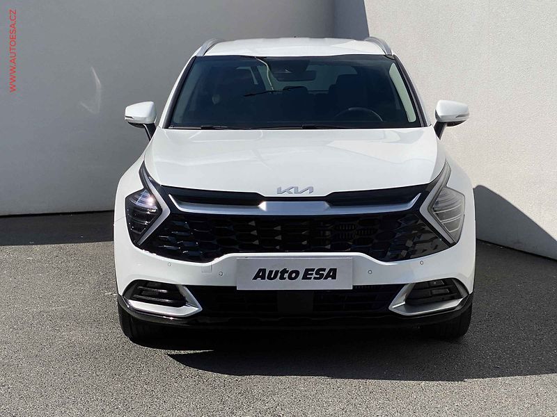 Kia Sportage (2023) 1.6 TGDi, 2.maj,ČR, TOP, AT - fotka 2 z 22