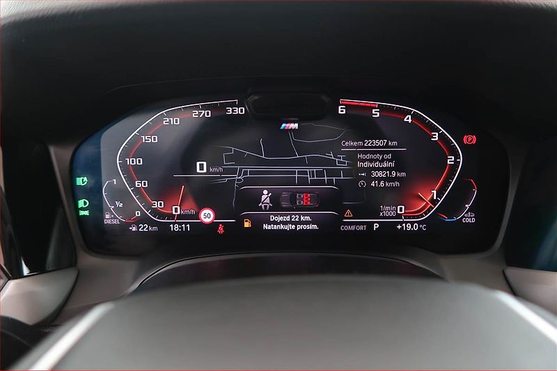 BMW Řada 3 (2020) 320 d xDrive, 4X4, Automat - fotka 11 z 20