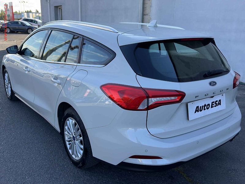 Ford Focus (2021) 1.5EB, 1.maj,ČR, Titanium - fotka 6 z 22