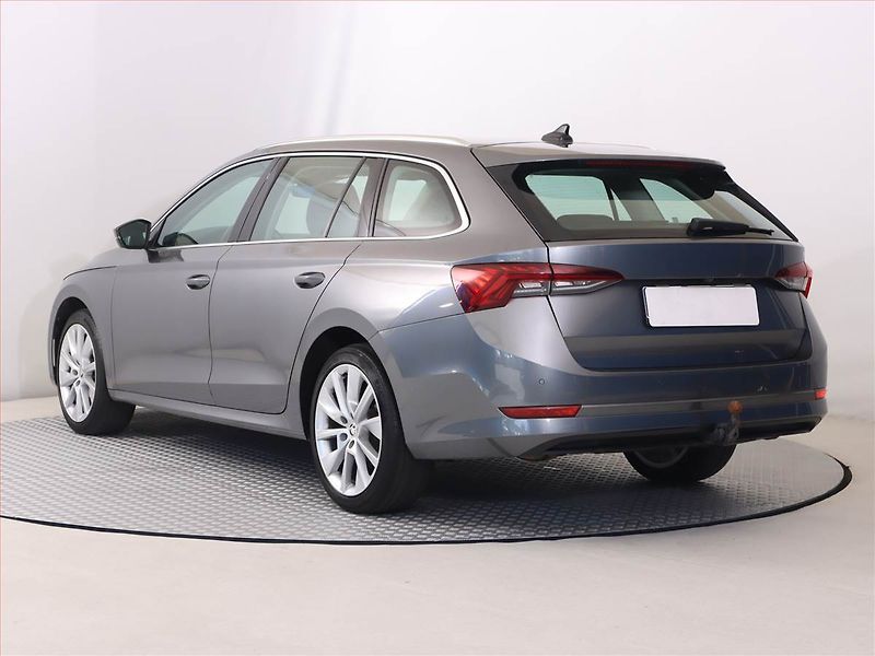 Škoda Octavia (2022) Style 2.0 TDI, Automat - fotka 4 z 29