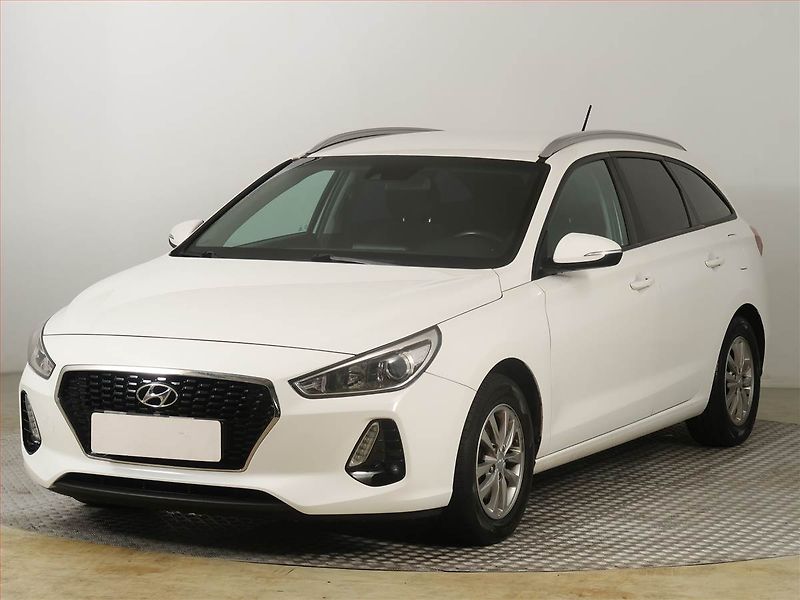 Hyundai i30 (2018) 1.4 T-GDI, ČR,1.maj - fotka 2 z 16
