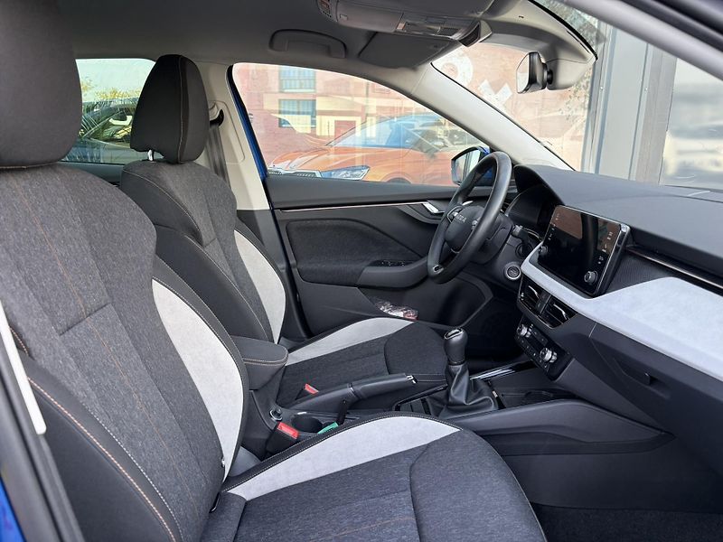 Škoda Scala 1.0TSI 85kW TOP SELECTION 6M - fotka 13 z 23