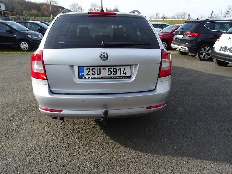 Škoda Octavia 1,9 TDi 77 kW BLS - fotka 9 z 19