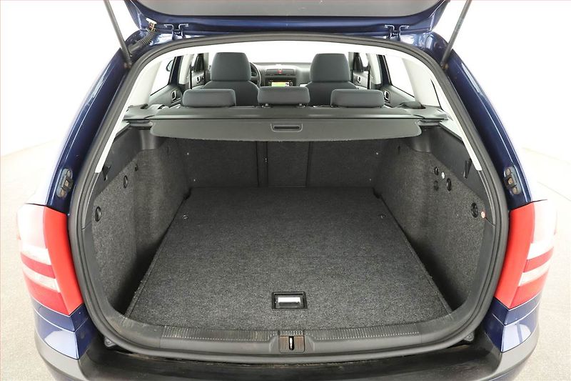 Škoda Octavia (2005) 2.0 TDI, nová STK, Tažné - fotka 11 z 14