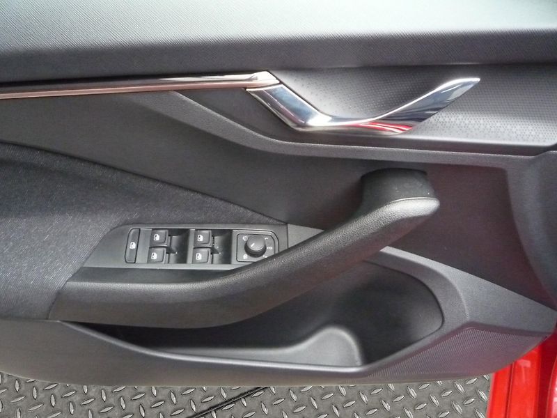 Škoda Scala (2024) 1,0TSi 85kW Top Selection - fotka 7 z 20