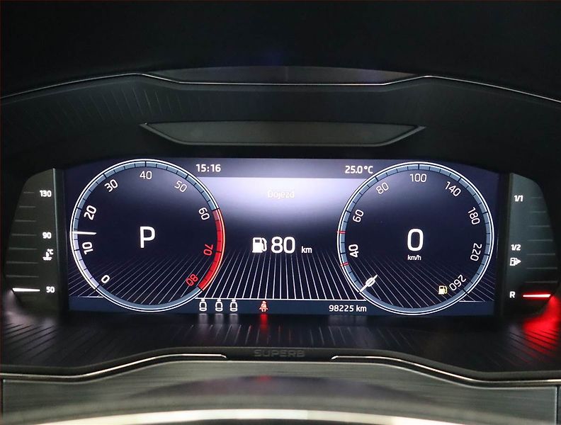 Škoda Superb (2023) Ambition 1.5 TSI - fotka 11 z 19