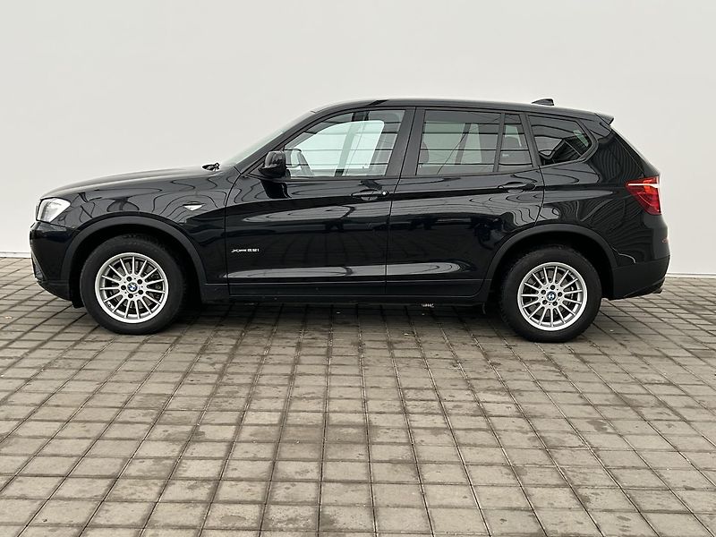 BMW X3 3.0 i 4x4 XDRIVE - fotka 4 z 23
