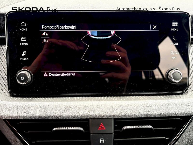 Škoda Scala (2024) 1.0 TSI / 85 kW / SELECTION - fotka 9 z 27