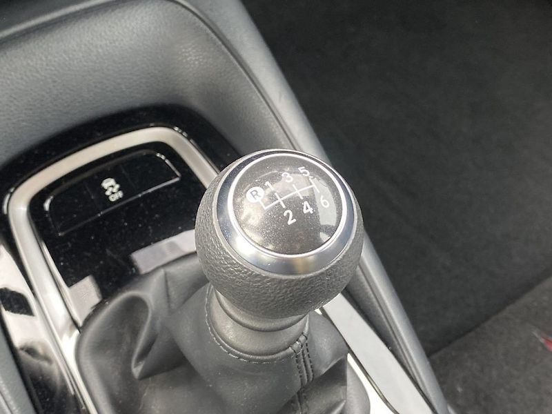 Toyota Corolla 1.5i, ČR, Active, záruka - fotka 13 z 15