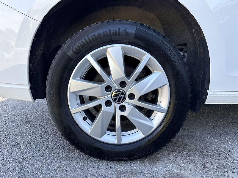 Volkswagen Caddy (2023) 2.0 TDI Life - fotka 29 z 32