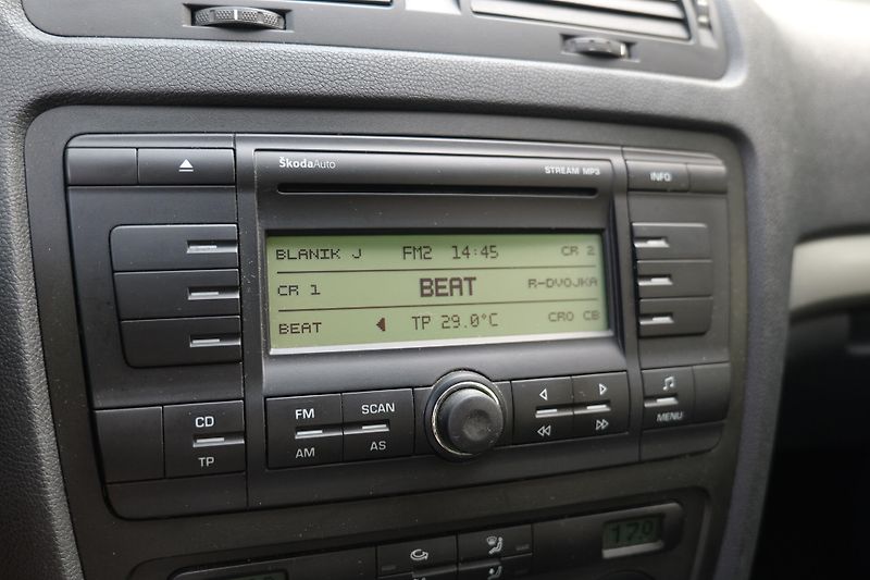 Škoda Octavia 1.9 TDI Serviska Klima BezDPF! - fotka 19 z 24