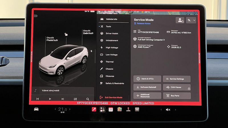 Tesla Model Y Long Range AWD 94% SOH Záruka - fotka 14 z 22