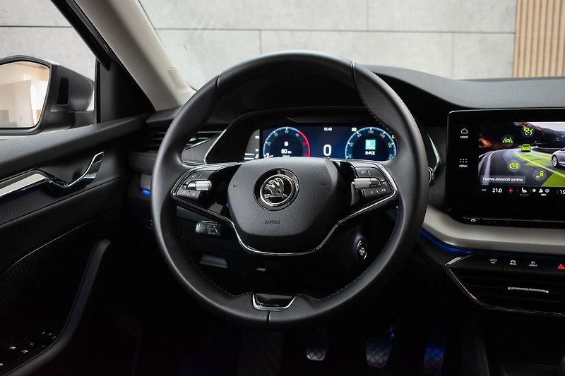 Škoda Octavia 2.0 TDI STYLE*KESSY*DPH*ČR 1.M - fotka 16 z 41