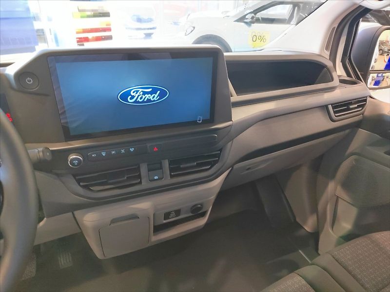 Ford Transit Custom 340 L2 Trend 64 kWh Dojezd 314 - fotka 23 z 25