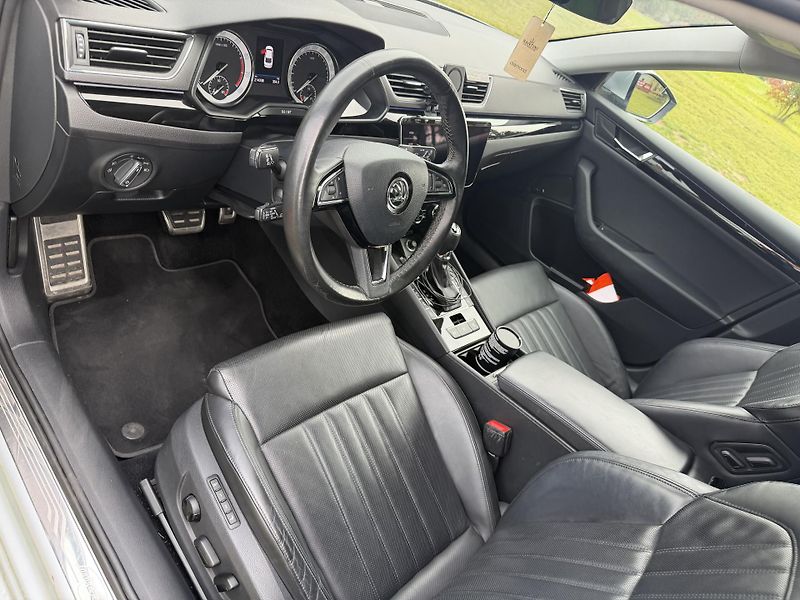 Škoda Superb (2017) PRODÁNO  - fotka 15 z 34