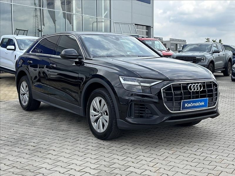 Audi Q8 3,0 TFSI V6 Quattro 250kW - fotka 7 z 34