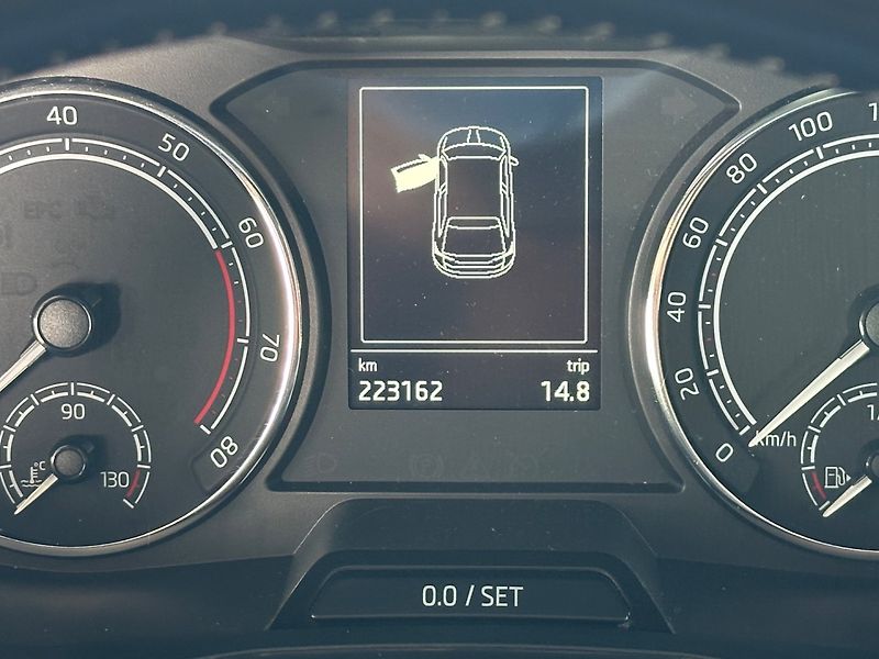 Škoda Scala (2023) 1.0TSi FULL-LED,ACC,APP,KAMERA - fotka 10 z 19