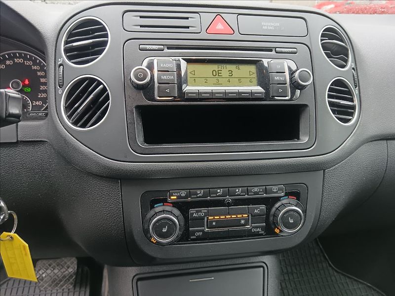 Volkswagen Golf Plus 2,0 TDi CR DSG  Trendline - fotka 23 z 24