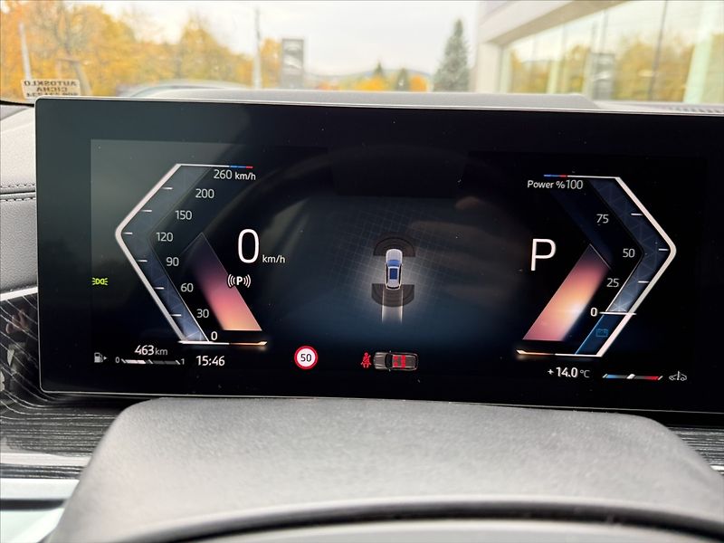 BMW X5 3,0 30d xDrive - fotka 22 z 36