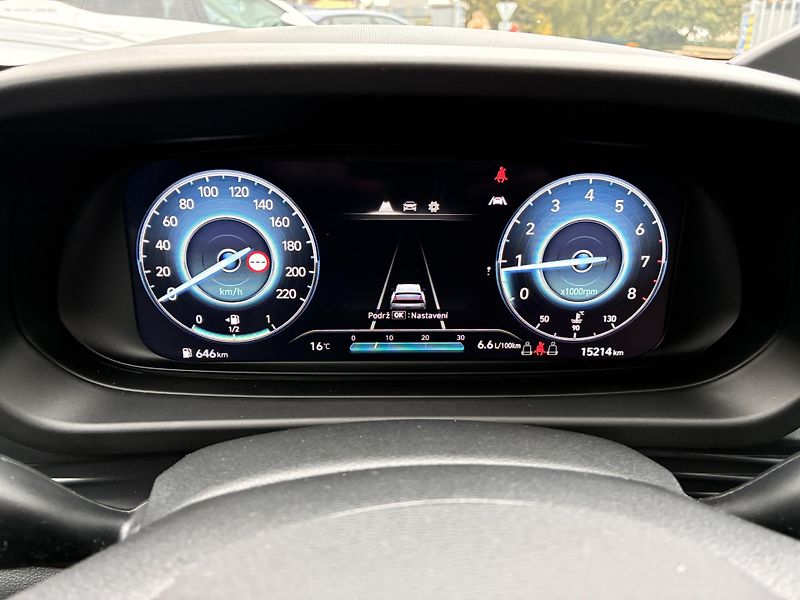 Hyundai Bayon 1.2i 62kW PLAY ČR REZERVACE - fotka 18 z 31