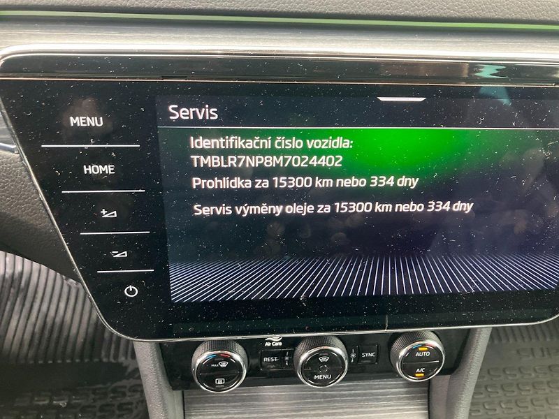 Škoda Superb (2020) 2.0TDI 147kW 4X4 DSG STYLE + - fotka 31 z 35