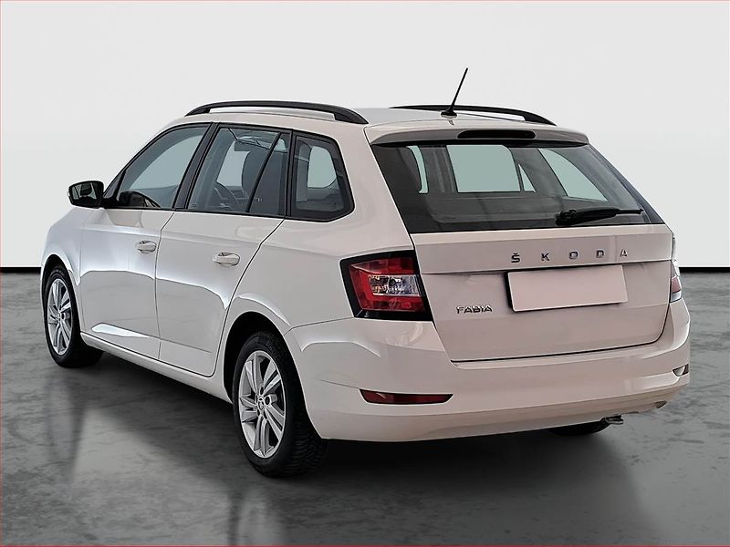 Škoda Fabia (2021) Ambition 1.0 TSI, Serv.kniha - fotka 4 z 16