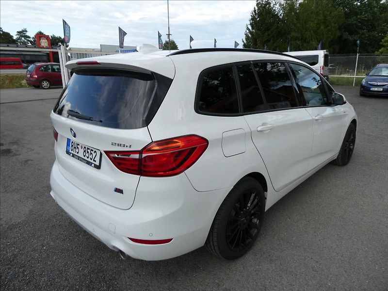 BMW Řada 2 218D 110kW GRAN TOURER - fotka 9 z 47